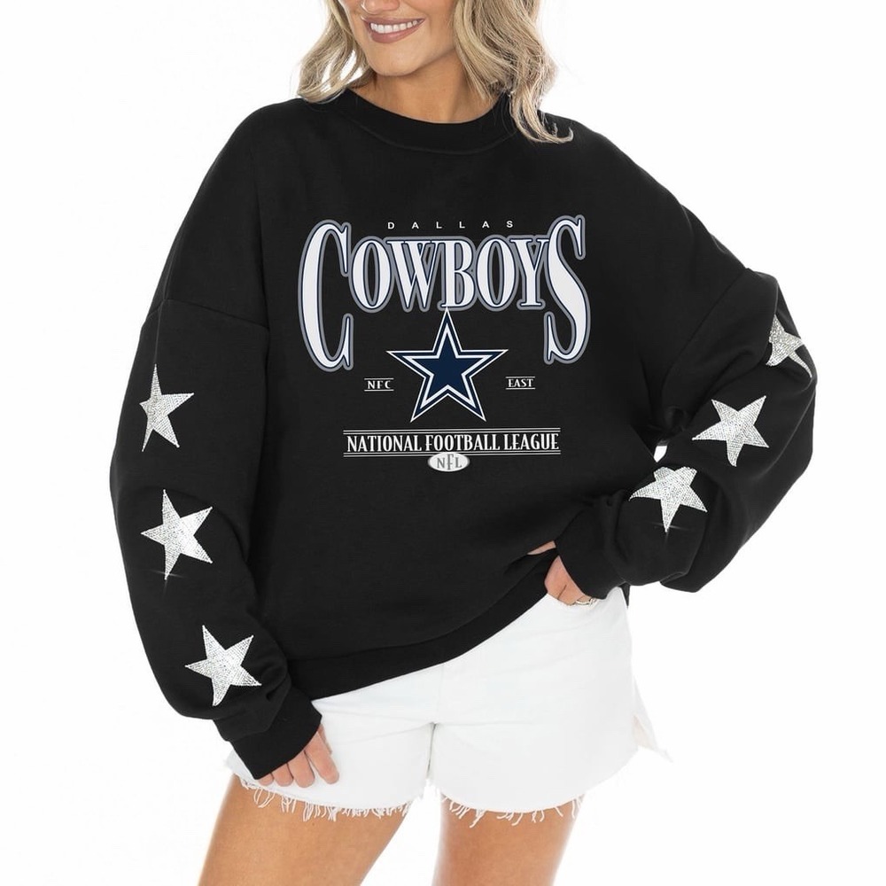 Dallas Cowboys Gameday Couture Women's Large Rhinestone Star Sleeve Sweatshirt